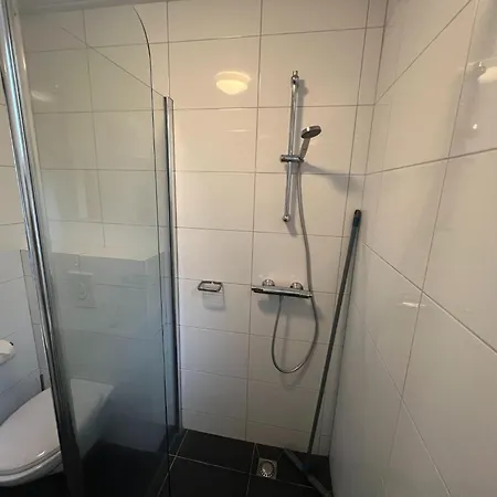 'muizenoortje' At Park Vosseven, Cleaning Included Stramproy